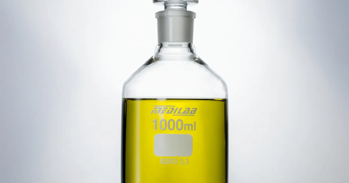 Choosing a Peptide Reconstitution Solvent: Acetic Acid, DMSO, or Bicarbonate